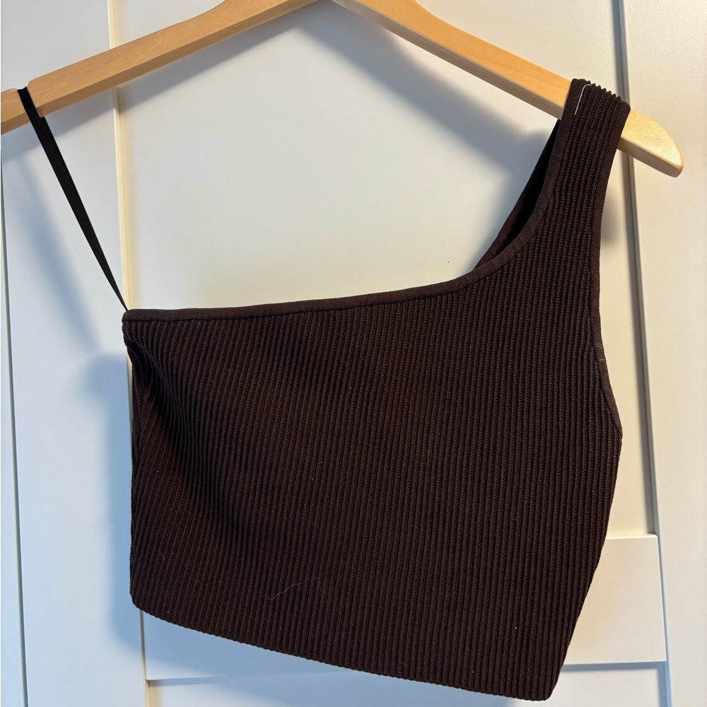 Babaton Dark Brown Ribbed One-Shoulder Crop Top